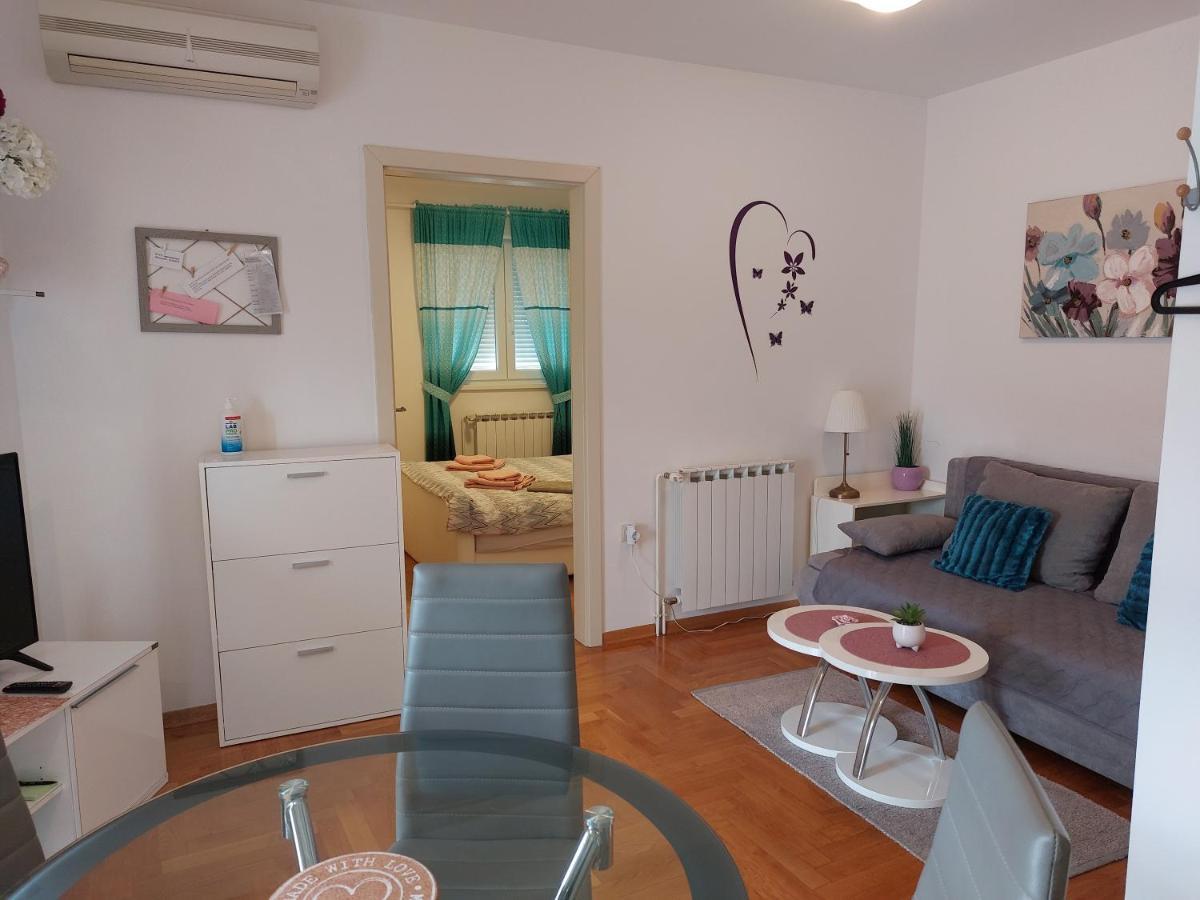 Apartman Suzy Pula Zewnętrze zdjęcie